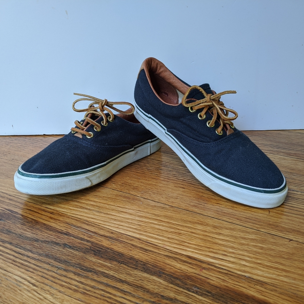 Bass Boat Woman's Shoes